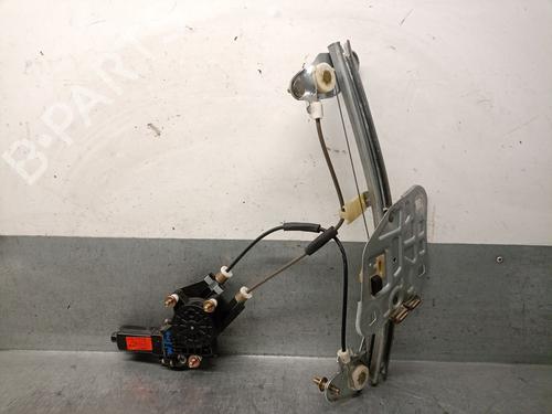 Elevalunas trasero derecho HYUNDAI XG (XG) 350 (197 hp) 31169366