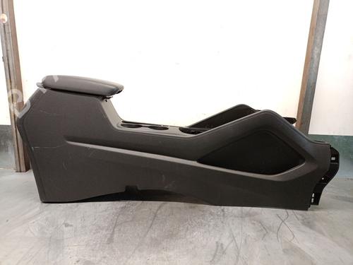 Used Middle console HYUNDAI TUCSON (TL, TLE) 1.6 CRDi (116 hp) 25786080