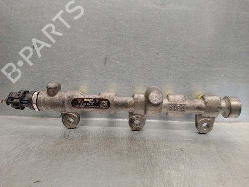 Used Injection rail RENAULT TRAFIC II Van (FL) 2.0 dCi 90 (FL0H) (90 hp) 16304747