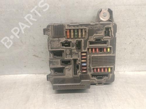 Used Fuse box RENAULT GRAND SCÉNIC II (JM0/1_) 1.9 dCi (JM0G, JM12, JM1G, JM2C) (120 hp) 28119162