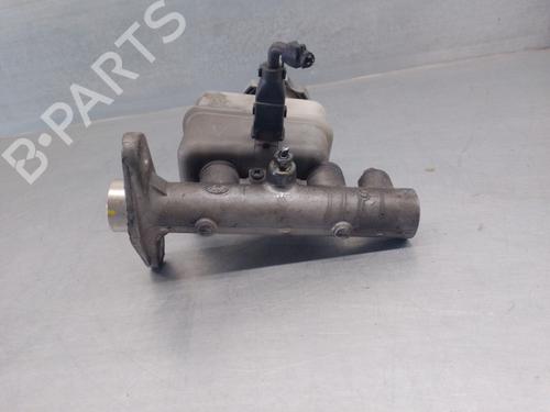 Brake master cylinder HYUNDAI SANTA FÉ I (SM) 2.0 CRDi 4x4 | BP13025562M77 
