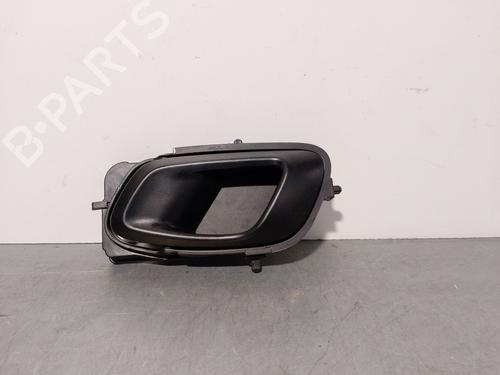 Used Front left interior door handle Front left interior door handle 25243810 25243810