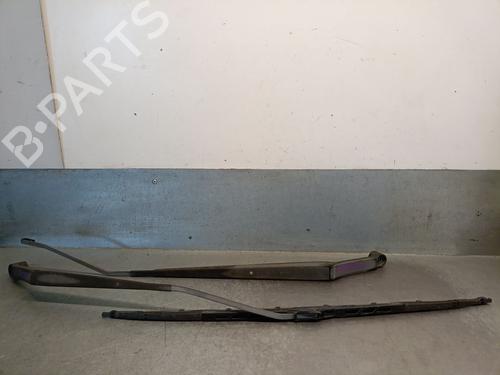 Used Front windshield wiper arm Front windshield wiper arm MITSUBISHI COLT VI (Z3_A, Z2_A) 1.5 DI-D (Z39A) (95 hp) 35951274 35951274