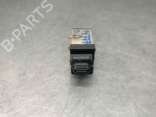 Used Right front window switch Right front window switch 9236480 9236480