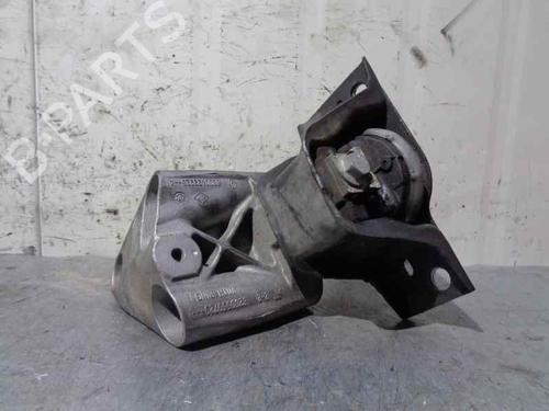 Used Engine mount RENAULT CLIO III (BR0/1, CR0/1) 1.5 dCi (C/BR0G, C/BR1G) (68 hp) 8762831