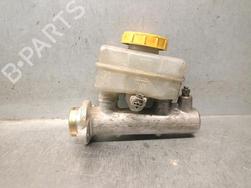 Used Brake master cylinder SUBARU FORESTER (SG_) 2.0 AWD (SG5) (125 hp) 32122198