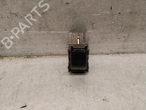 Used Right front window switch Right front window switch SUZUKI ALTO VI (FF, HA24_) 1.1 (RF410) (63 hp) 35895988 35895988
