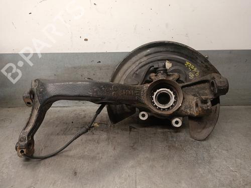 Used Left front steering knuckle SKODA SUPERB I (3U4) 2.0 TDI (140 hp) 26506377
