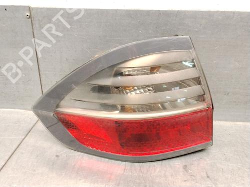 left-taillight-ford-s-max-wa6-2006-2007-2008-2009-2010-2011-2012-2013-2014-38565927 main image