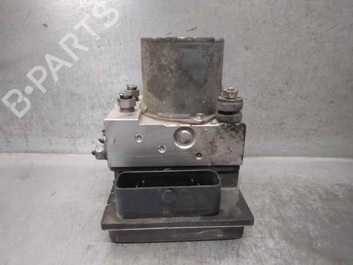 Used ABS pump PEUGEOT 5008 (0U_, 0E_) 2.0 HDi 150 / BlueHDi 150 (150 hp) 18078139