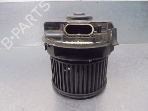 Used Heater blower motor TOYOTA AYGO (_B1_) 1.0 (KGB10_, KGB10R) (68 hp) 17090118