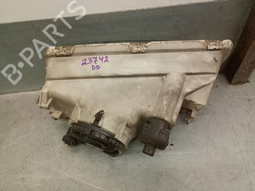 Right headlight VOLVO S40 I (644) 1.8 i | BP29585307C29 