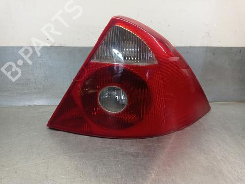 Used Right taillight FORD MONDEO III (B5Y) 2.0 TDCi (130 hp) 20267861