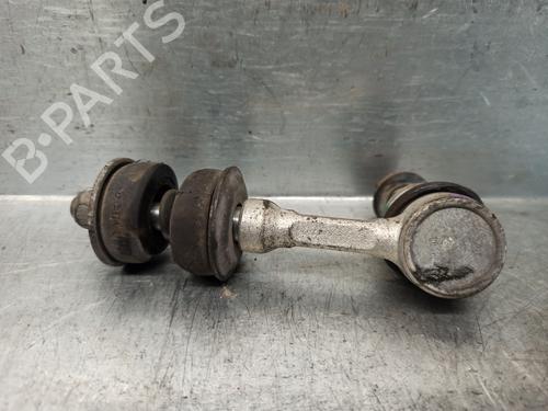 Right rear suspension arm TOYOTA AURIS (_E18_) 1.8 Hybrid (ZWE186_, ZWE186R) | BP15404308M15 
