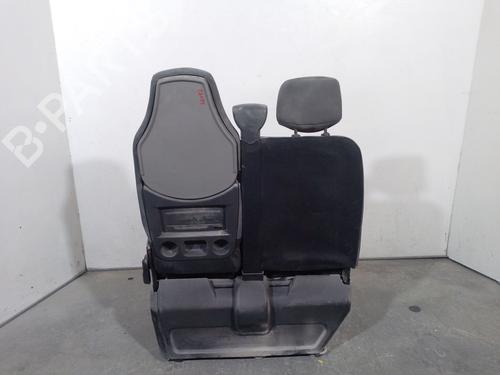 Right front seat RENAULT MASTER III Van (FV) 2.3 dCi 150 FWD (FV0F, FV03, FV09) | BP38992846C16 - Image 4