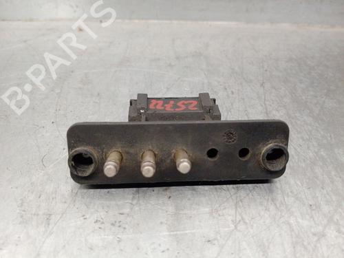 switch-mercedes-benz-vito-van-w447-2014-36412578 main image