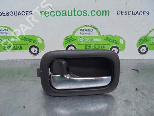 Used Rear left interior door handle NISSAN X-TRAIL I (T30) 2.2 dCi 4x4 (136 hp) 3217114