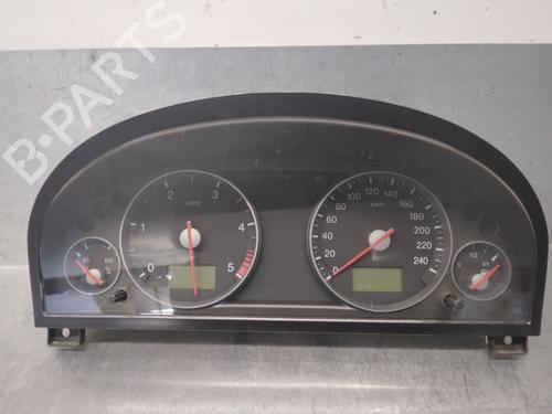 Used Instrument cluster FORD MONDEO III (B5Y) 2.0 TDCi (130 hp) 13611807