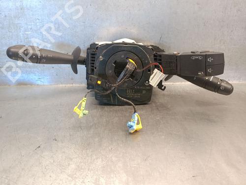 Forlygtekontakt RENAULT ESPACE IV (JK0/1_) 2.0 dCi (JK01, JK02, JK1J, JK1K, JK1H) (150 hp) 27697757
