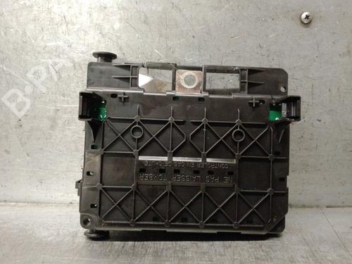 Fuse box CITROËN C5 I (DC_) 2.0 HDi (DCRHZB, DCRHZE) | BP33951583E1 - Image 2