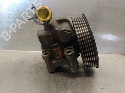 Used Steering pump FORD FOCUS I (DAW, DBW) [1998-2009]  15612710