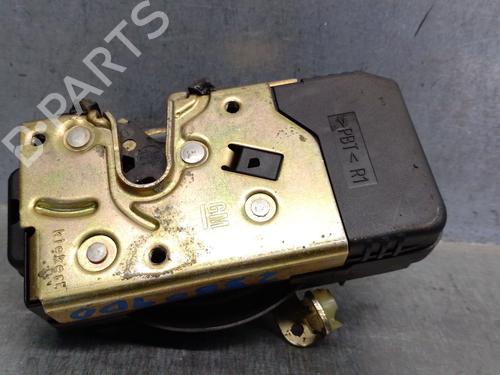 Høyre foran lås OPEL VECTRA B (J96) 1.8 i 16V (F19) | BP29752131C97 