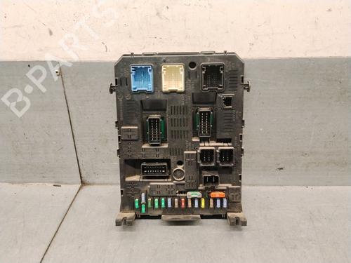 Used Fuse box Fuse box 37691200 37691200