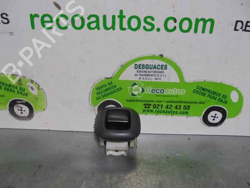 Mando elevalunas trasera derecho TOYOTA PREVIA II (_R3_) 2.0 D-4D (CLR30_, CLR30R) (116 hp) 2313174