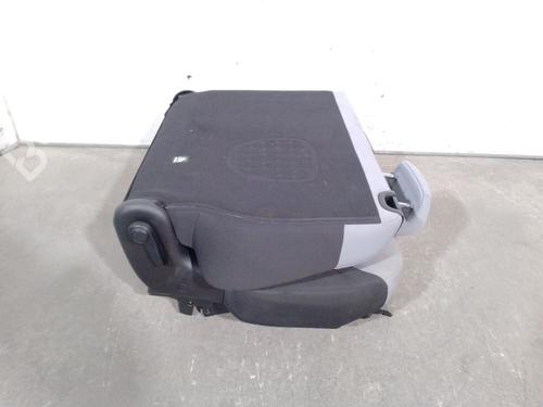 Sæde Bagtil FIAT 500L (351_, 352_) 1.3 D Multijet (199LXY1A, 199LXY11) | BP31941003C17 