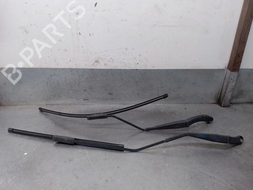 Used Front windshield wiper arm Front windshield wiper arm CITROËN NEMO Box Body/MPV (AA_) 1.4 HDi (68 hp) 40121268 40121268