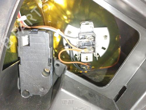 Left headlight CHRYSLER VOYAGER IV (RG, RS) 2.5 CRD | BP28951038C28 