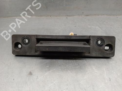 Used Tailgate handle KIA SORENTO I (JC) 2.5 CRDi (170 hp) 18660500