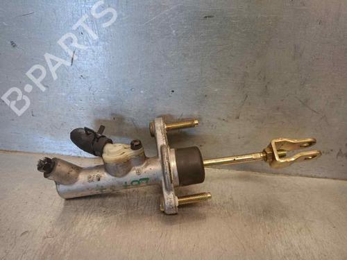 Used Clutch slave cylinder KIA RIO II (JB) 1.4 16V (97 hp) 18880720