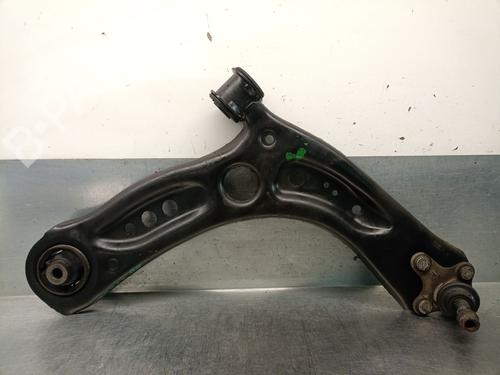 Used Right front suspension arm AUDI A3 Sportback (8VA, 8VF) 2.0 TDI (150 hp) 25239847