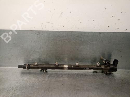 Used Injection rail MERCEDES-BENZ VITO Van (W638) 110 CDI 2.2 (638.094) (102 hp) 31947756