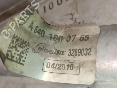 Chłodnica oleju MERCEDES-BENZ A-CLASS (W169) A 200 CDI (169.008, 169.308) | BP30762673M33