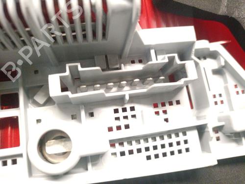 Right taillight MERCEDES-BENZ C-CLASS (W204) C 220 CDI (204.008) | BP28726318C35