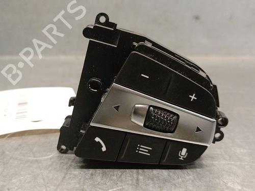 steering-wheel-controls-bmw-3-g20-g80-g28-2018-33954586 main image