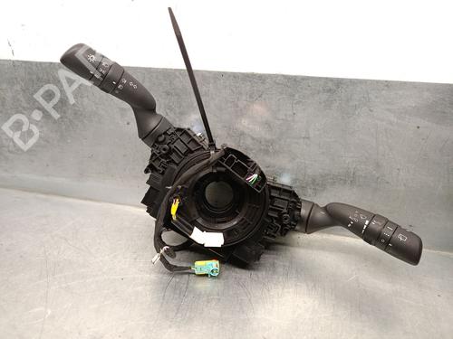 Used Headlight switch TOYOTA YARIS (_P21_, _PA1_, _PH1_) 1.5 Hybrid (MXPH10, MXPH11) (116 hp) 24846307