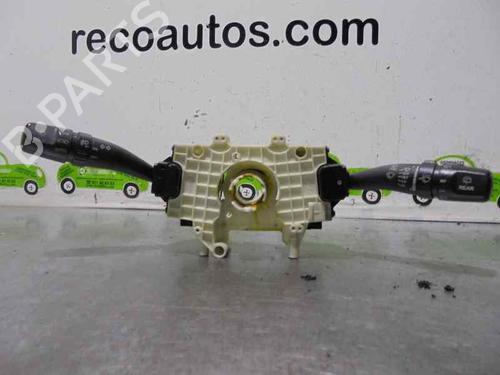 Used Headlight switch KIA SORENTO I (JC) 2.5 CRDi 4WD (140 hp) 2700748