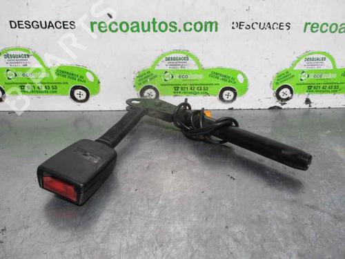 Venstre foran beltestrammer FORD FOCUS I (DAW, DBW) 1.8 TDCi | BP3141601C87 