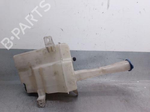 Used Windscreen washer tank KIA CEE'D Hatchback (ED) 1.6 CRDi 115 (115 hp) 32205508