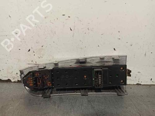 Left front window switch KIA SPORTAGE II (JE_, KM_) 2.0 CRDi | BP5610002I27 