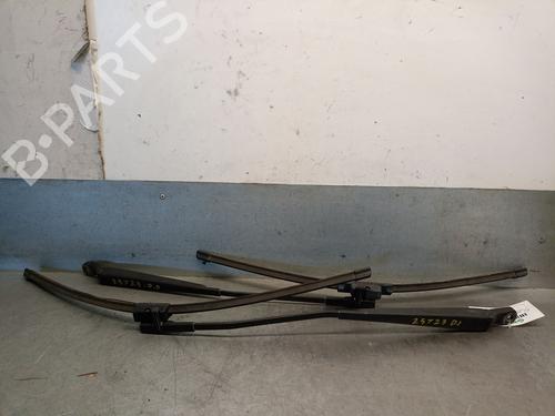Used Front windshield wiper arm Front windshield wiper arm RENAULT MODUS / GRAND MODUS (F/JP0_) 1.5 dCi (JP0G, JP0H) (106 hp) 33755331 33755331