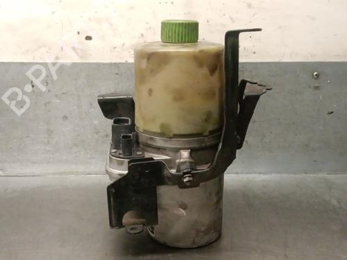 Used Steering pump AUDI A1 Sportback (8XA, 8XF) 1.6 TDI (90 hp) 31824508