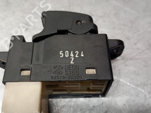 Right front window switch KIA CERATO I Saloon (LD) 2.0 CRDi | BP28070734I26 