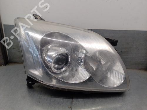 Used Right headlight TOYOTA AVENSIS (_T25_) 2.0 D-4D (CDT250_, CDT250R) (116 hp) 21577196