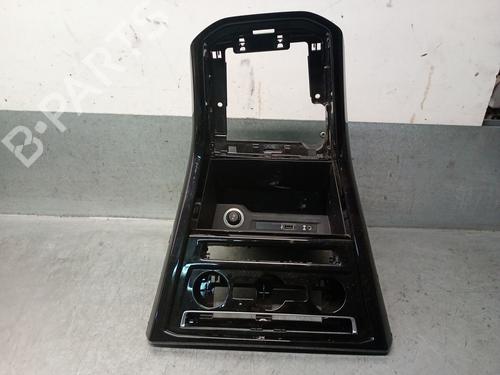 Console centrale VW TOURAN (5T1) 1.4 TSI (150 hp) 30762675