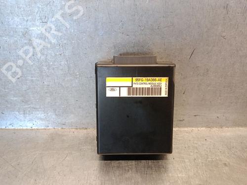Used Control unit FORD FIESTA III (GFJ) 1.3 Cat (60 hp) 27984105