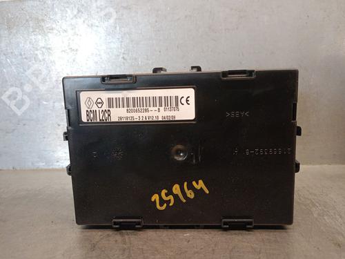 fuse-box-renault-clio-iii-br01-cr01-2005-2006-2007-2008-2009-2010-2011-2012-2013-2014-37672677 main image